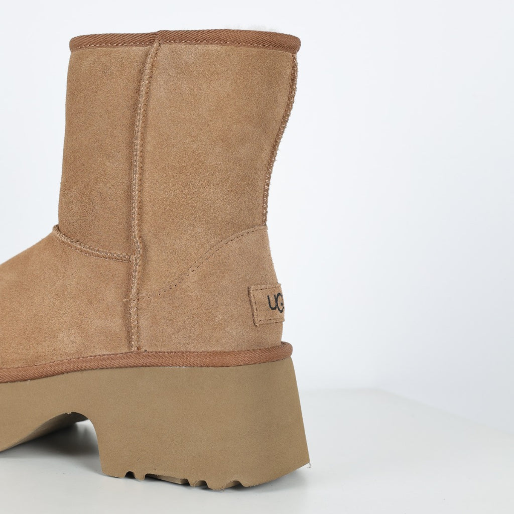 UGG Women's 5cm Platform Short Boots - Chestnut - view 4