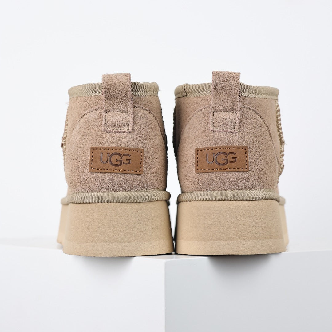 UGG Unisex Seasonal Short Boots - Style 215587754 - view 8