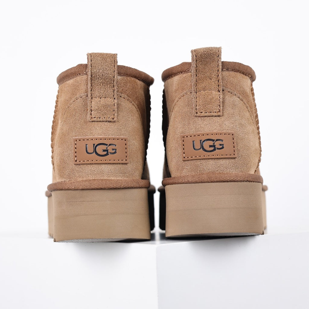 UGG Unisex Seasonal 3cm Platform Short Boots - Style 215587842 - view 8