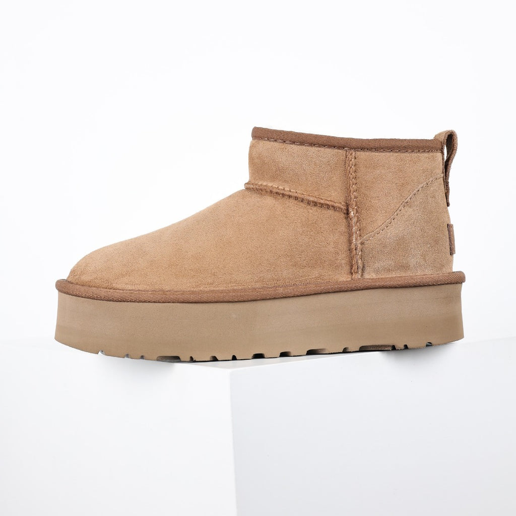 UGG Unisex Seasonal 3cm Platform Short Boots - Style 215587842 - view 9