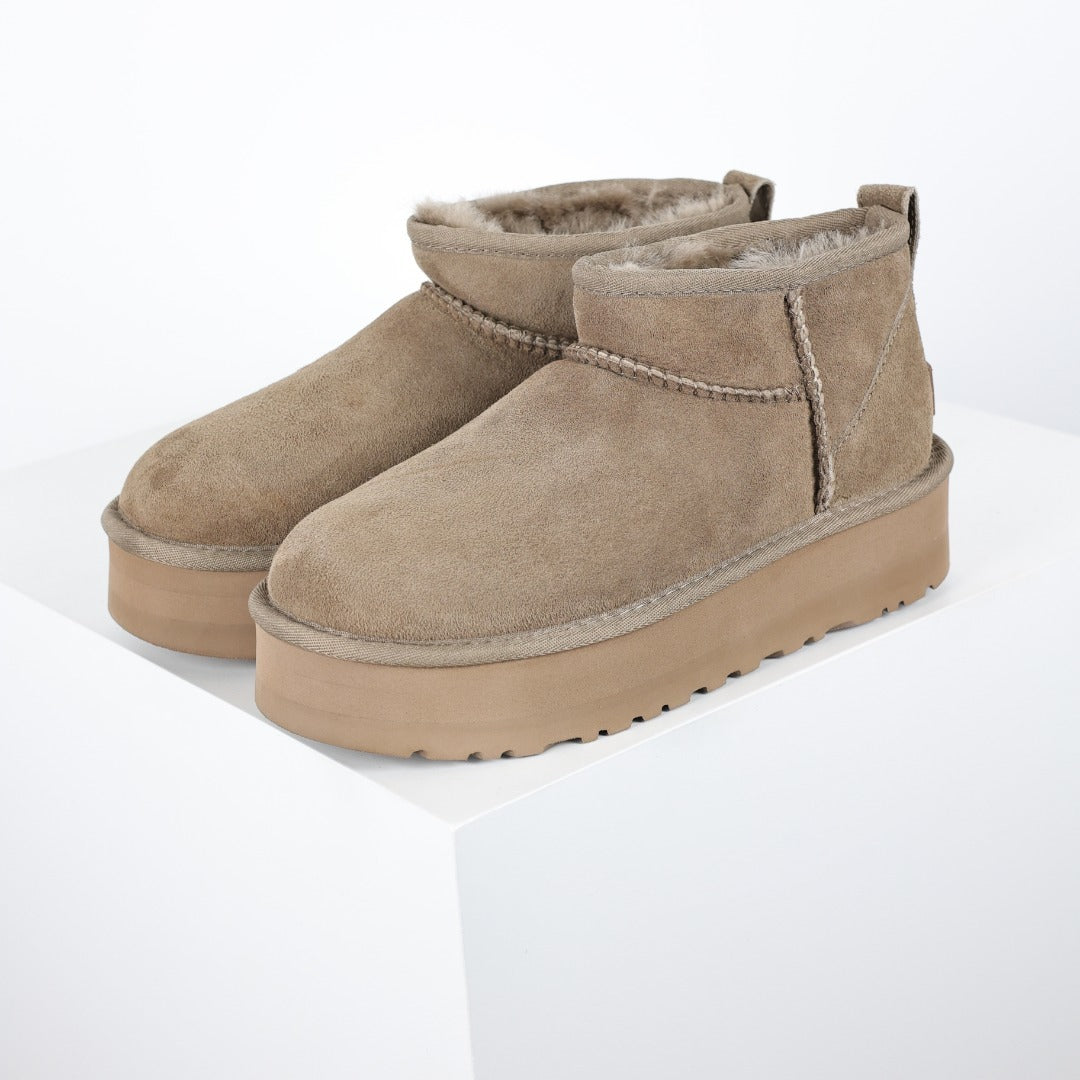 UGG Unisex Seasonal 3cm Platform Short Boots - Style 215587850 - view 2