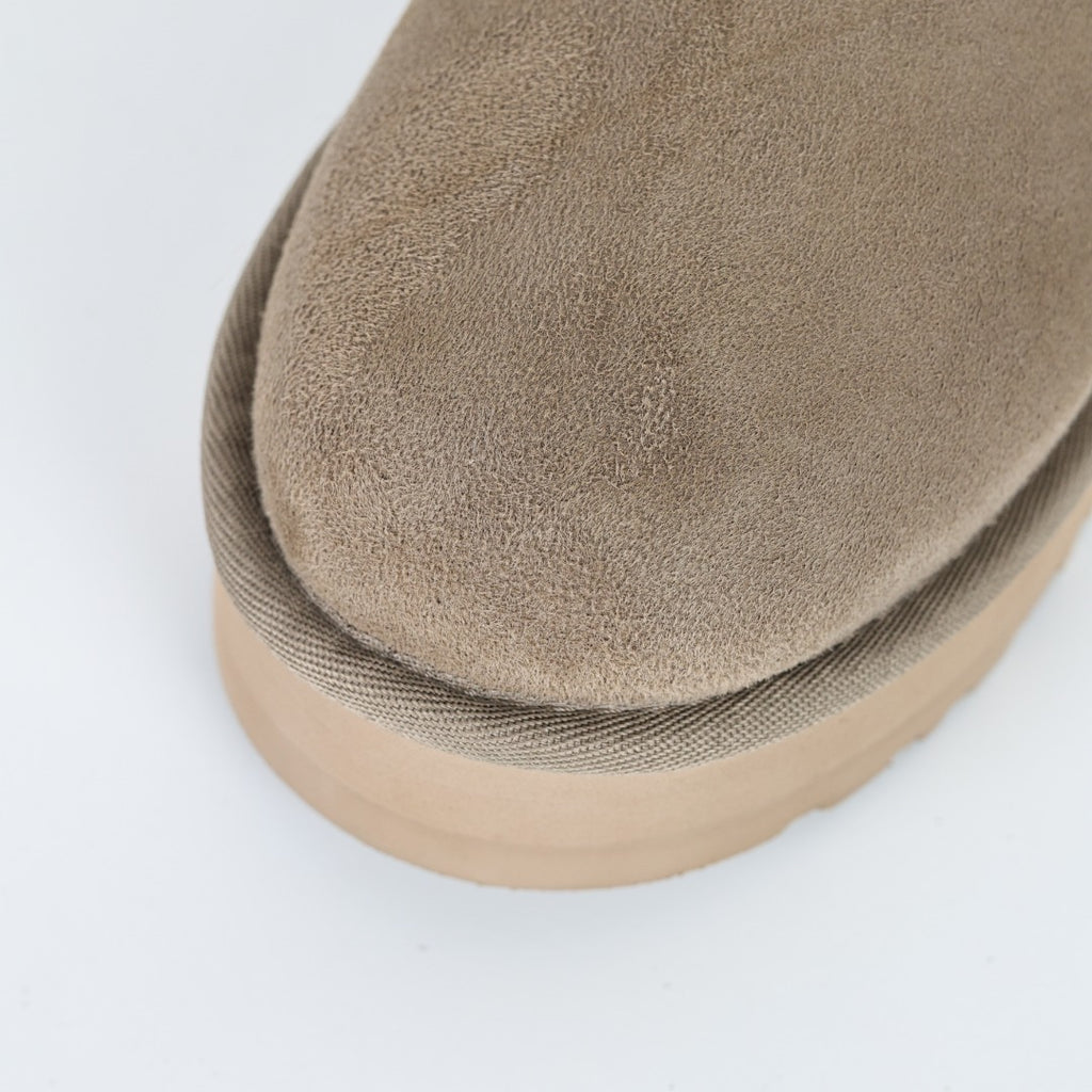 UGG Unisex Seasonal 3cm Platform Short Boots - Style 215587850 - view 5