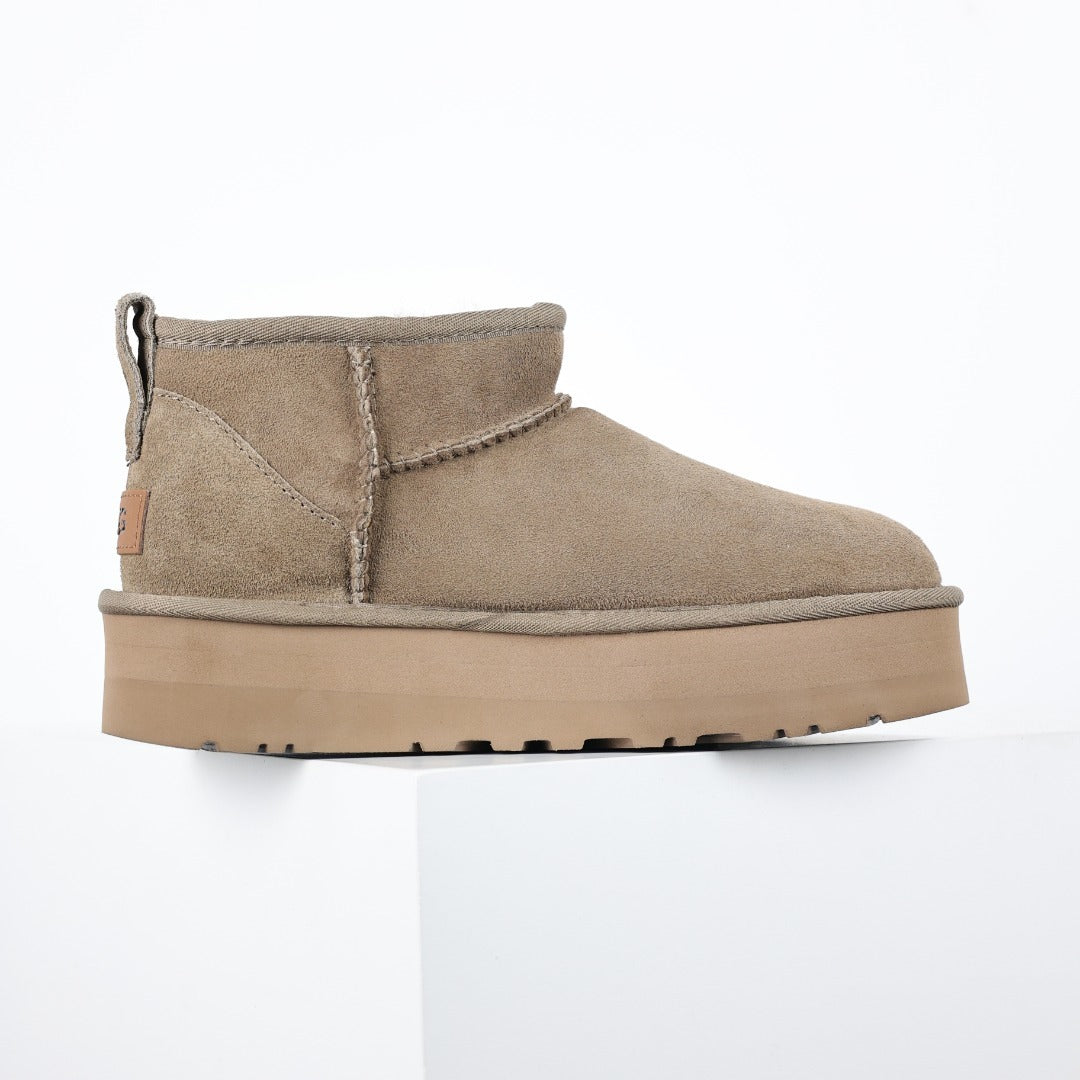 UGG Unisex Seasonal 3cm Platform Short Boots - Style 215587850 - view 7