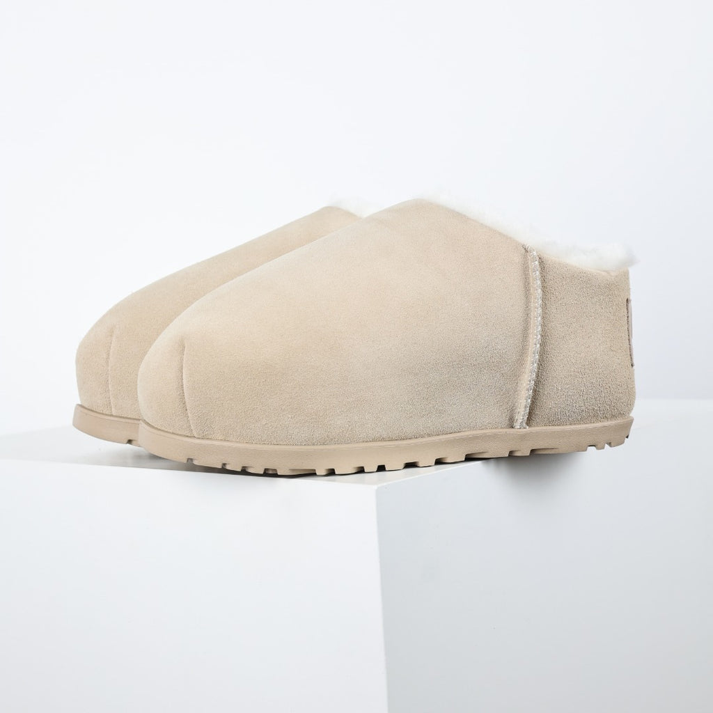 UGG Unisex Seasonal 4cm Platform Winter Boots - Style 215587875 - view 1