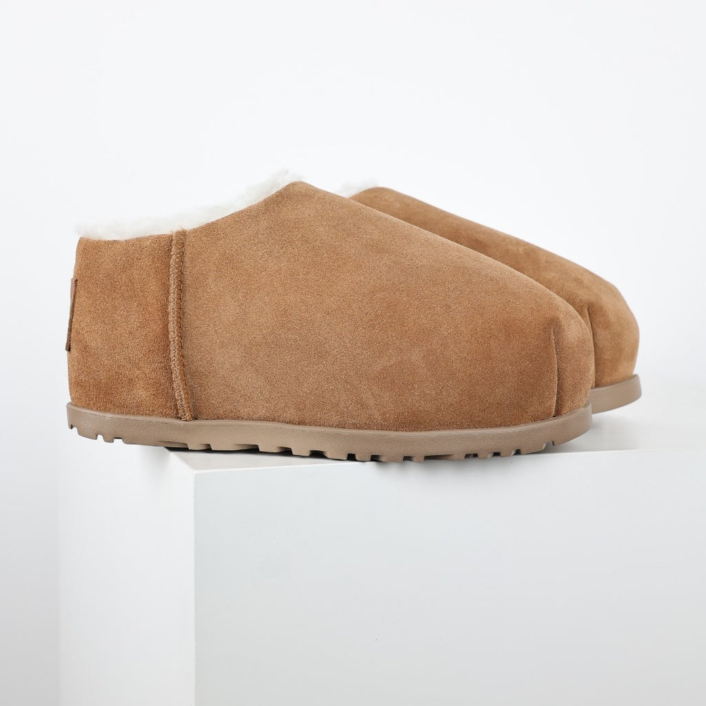 UGG Unisex Seasonal 4cm Platform Winter Boots - Style 215587879 - view 3