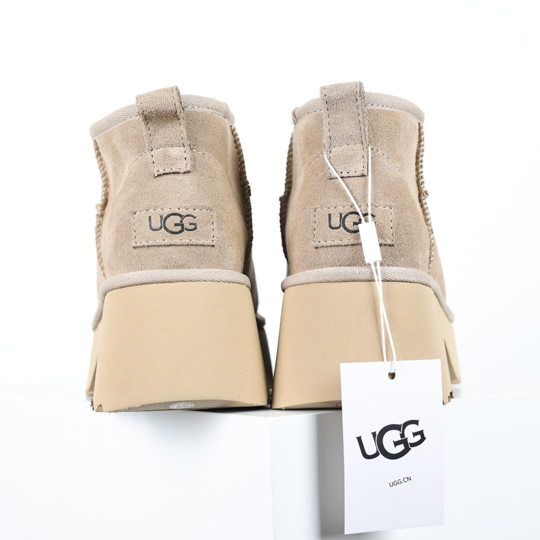UGG Women's Seasonal 5cm Platform Short Boots - Style 215587881 - view 8