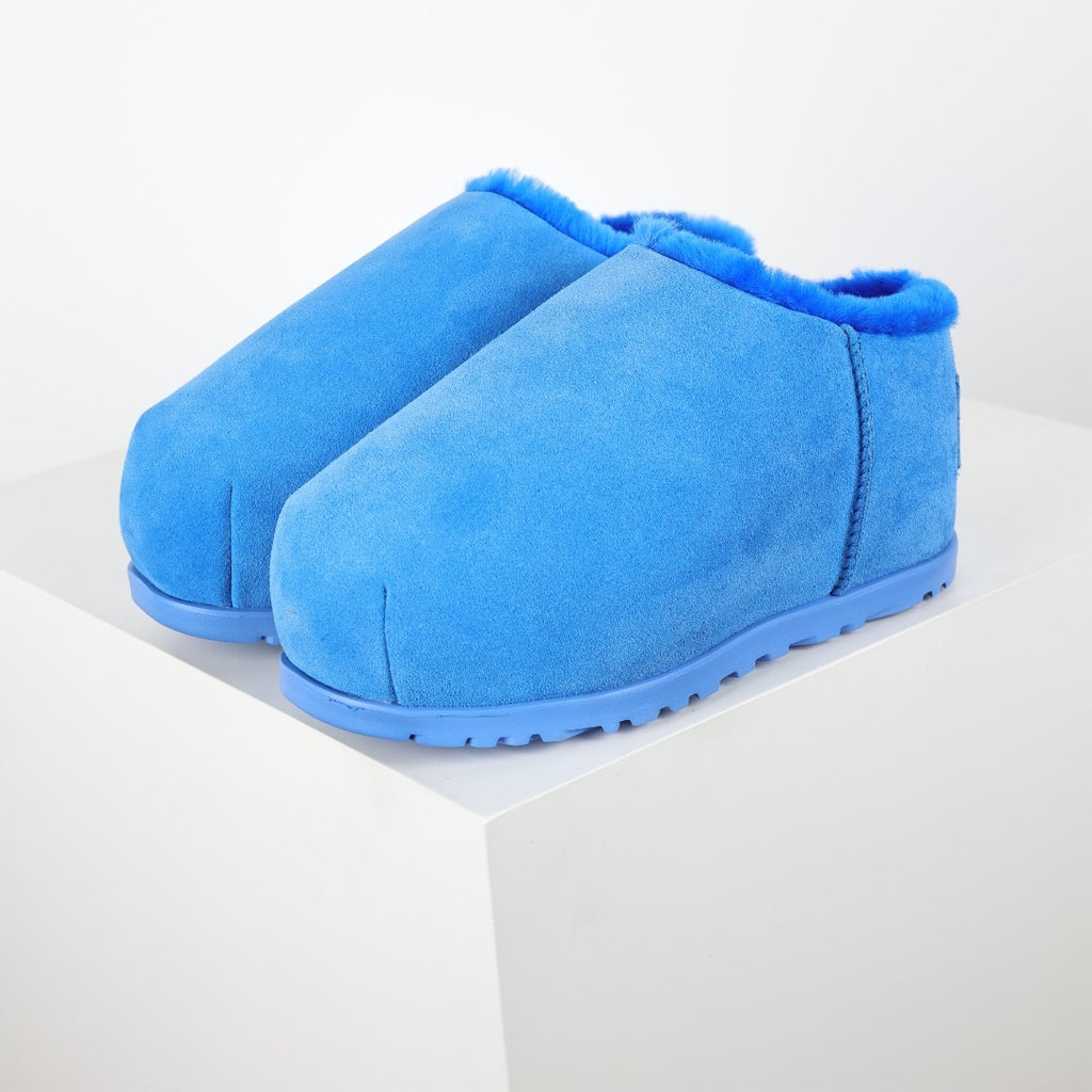 UGG Unisex Seasonal 4cm Platform Winter Boots - Style 215587882 - view 2
