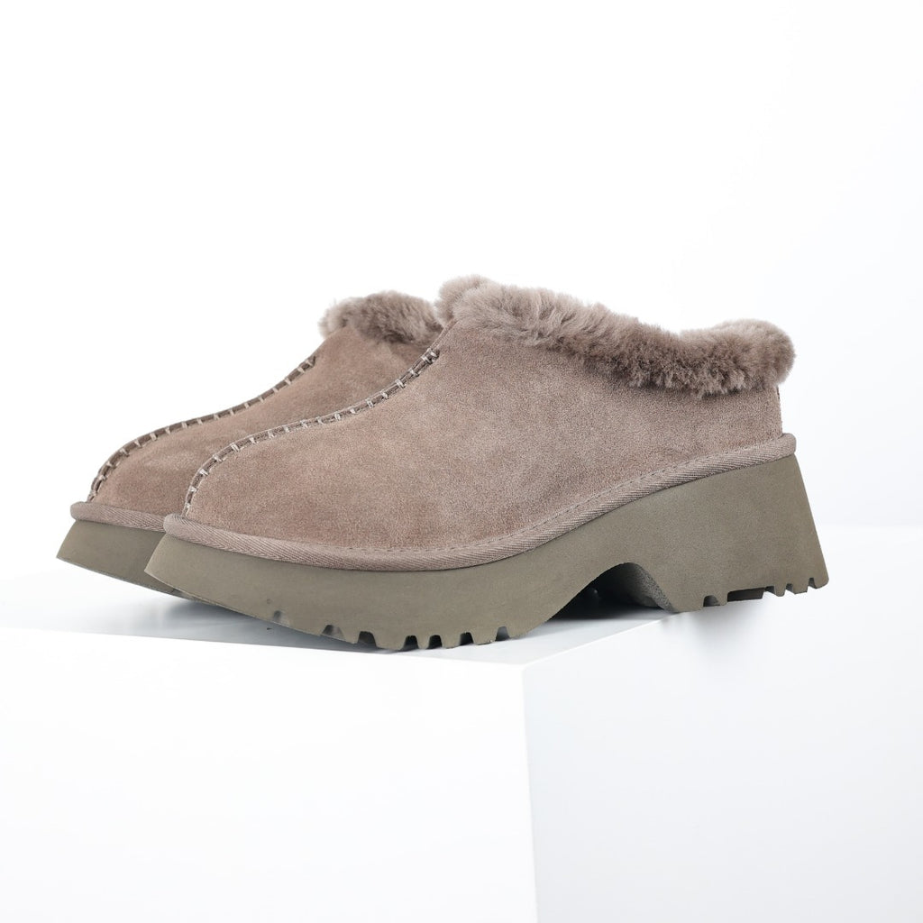 UGG Women's Seasonal 5cm Platform Winter Boots - Style 215587911 - view 1
