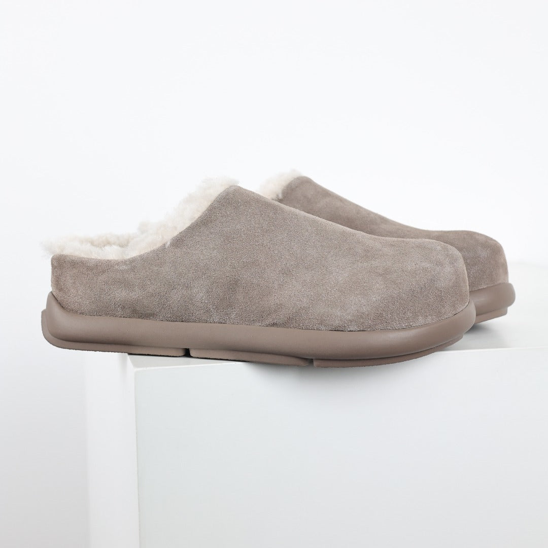 UGG Women's Seasonal Mules & Slippers - Style 215587992 - view 3