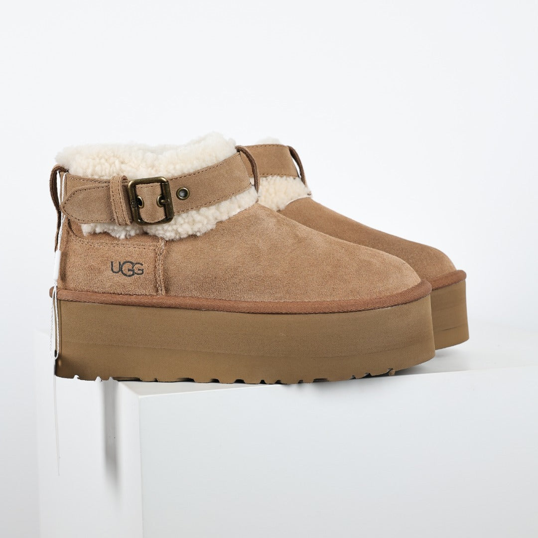 UGG Women's Seasonal 3.5cm Platform Winter Boots - Style 215588032 - view 3