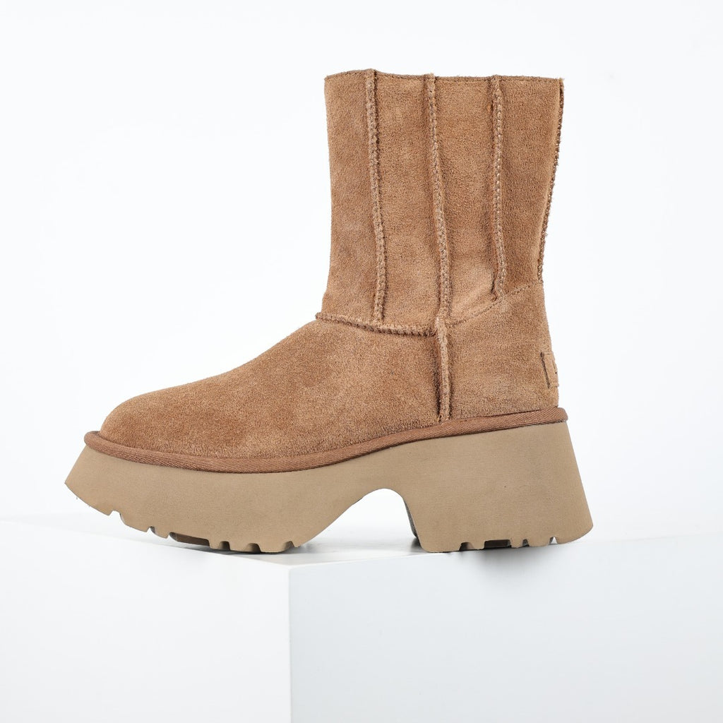 UGG Unisex Seasonal 5cm Platform Winter Boots - Style 215588037 - view 9