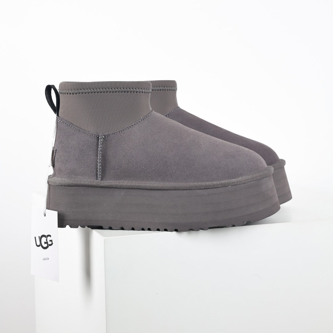 UGG Unisex Seasonal 5cm Platform Short Boots - Style 215588038 - view 3