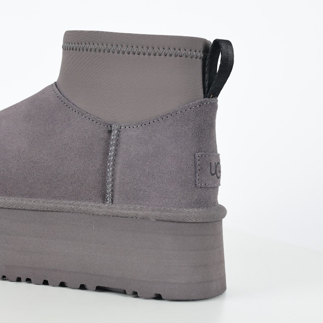 UGG Unisex Seasonal 5cm Platform Short Boots - Style 215588038 - view 4