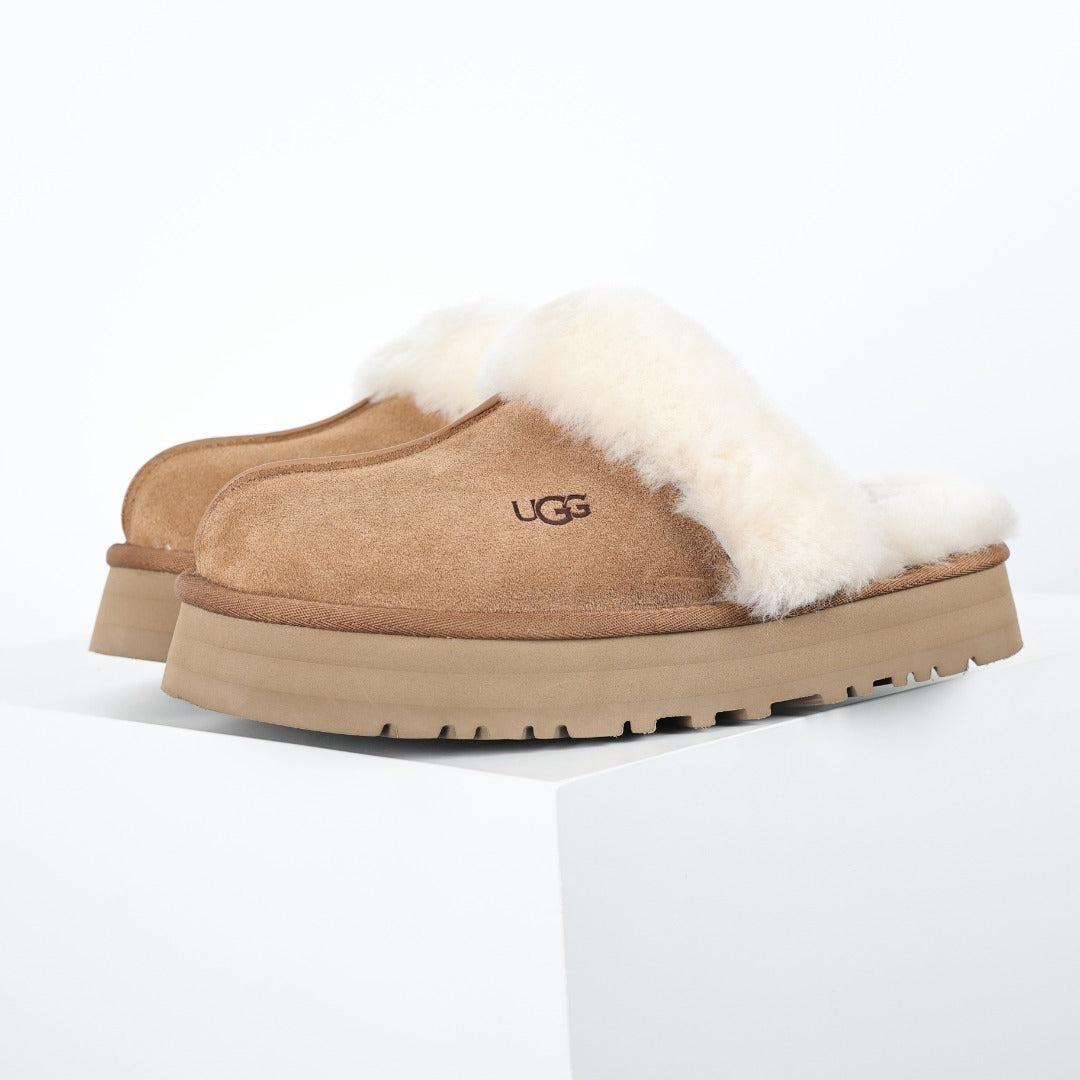 UGG Unisex Seasonal Mules & Slippers - Style 215588080 - view 1