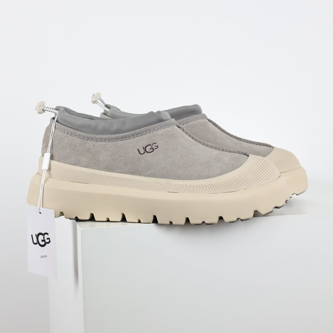 UGG Unisex Seasonal 4cm Platform Winter Boots - Style 215588177 - view 3