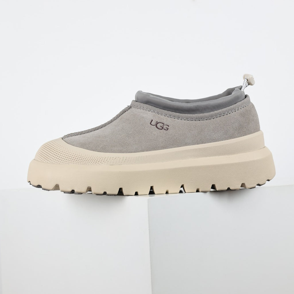 UGG Unisex Seasonal 4cm Platform Winter Boots - Style 215588177 - view 9