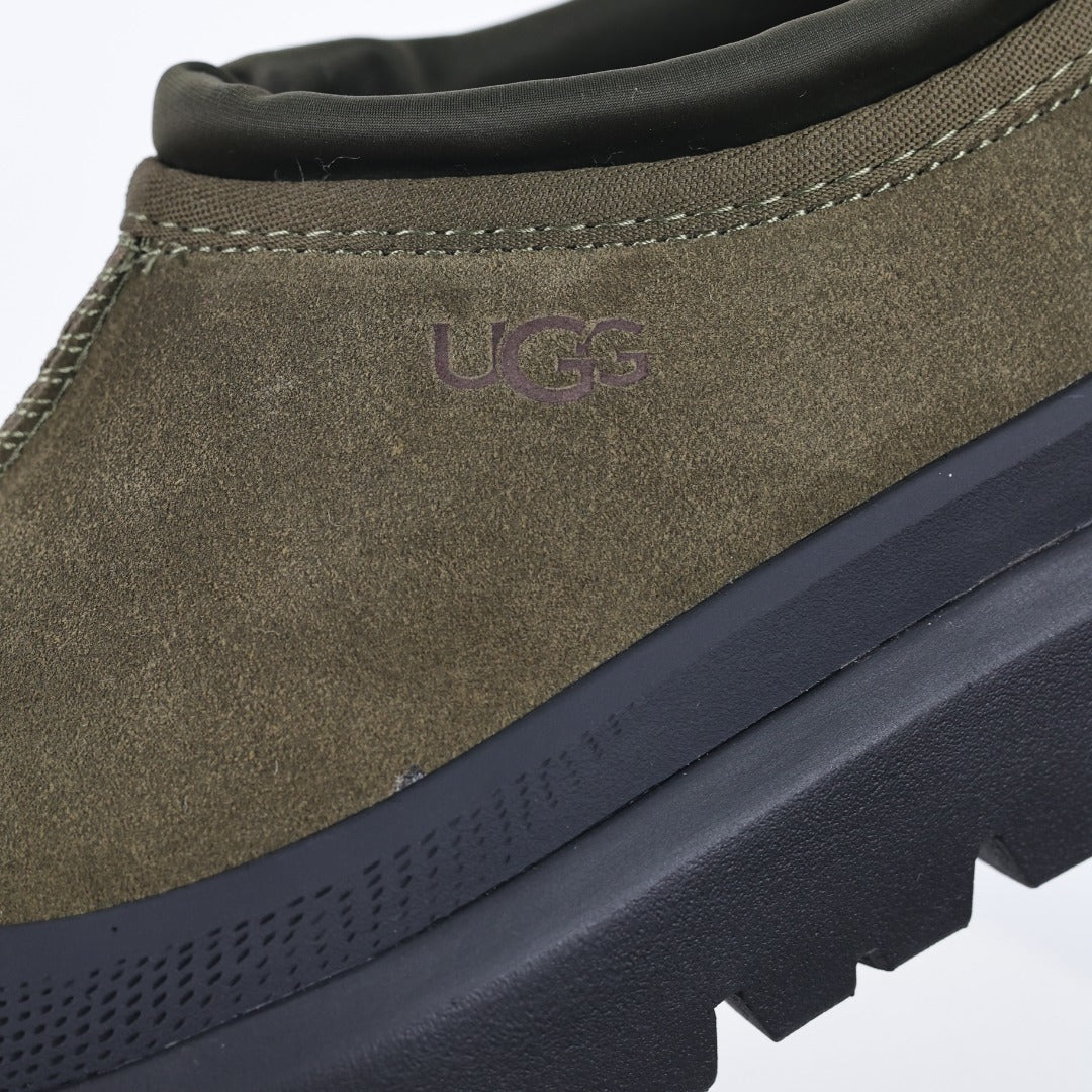UGG Unisex Seasonal 4cm Platform Winter Boots - Style 215588181 - view 6