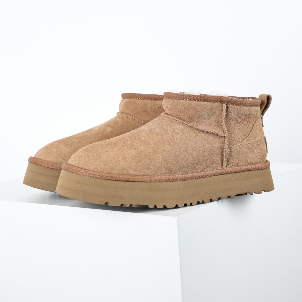 UGG Unisex Seasonal 3cm Platform Short Boots - Style 215588213 - view 1