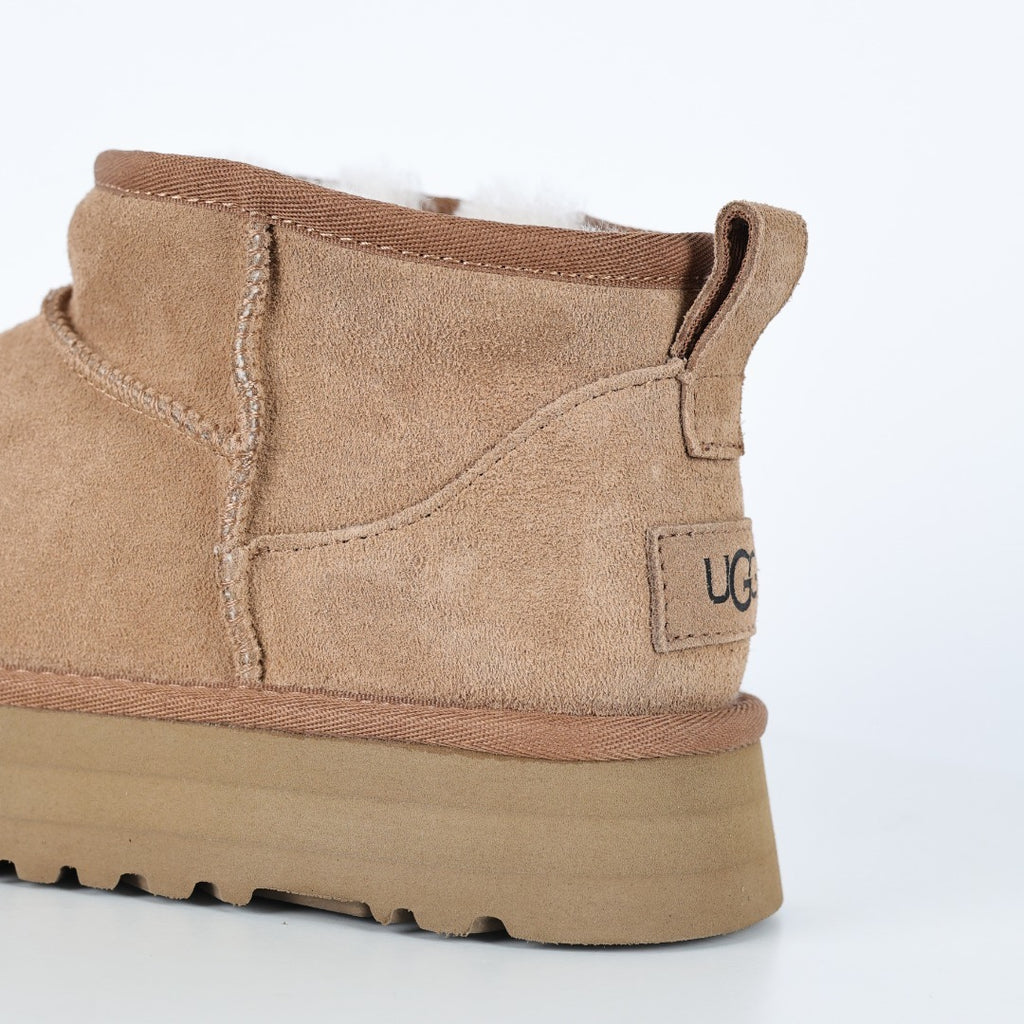 UGG Unisex Seasonal 3cm Platform Short Boots - Style 215588213 - view 4