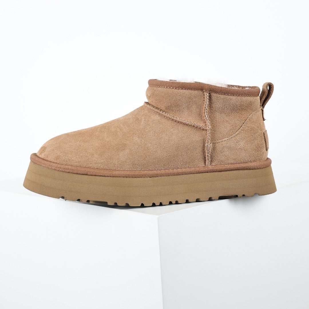 UGG Unisex Seasonal 3cm Platform Short Boots - Style 215588213 - view 9