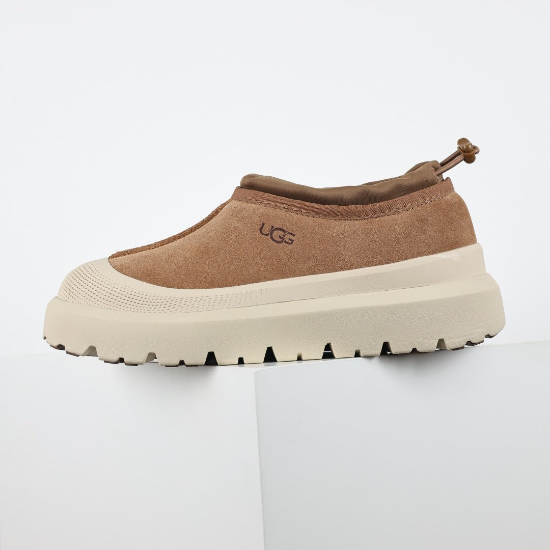 UGG Unisex Seasonal 4cm Platform Winter Boots - Style 215588214 - view 9