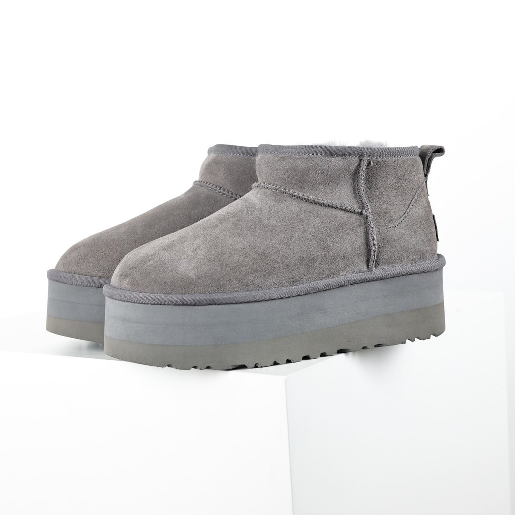 UGG Unisex Seasonal 5cm Platform Short Boots - Style 215588262 - view 1