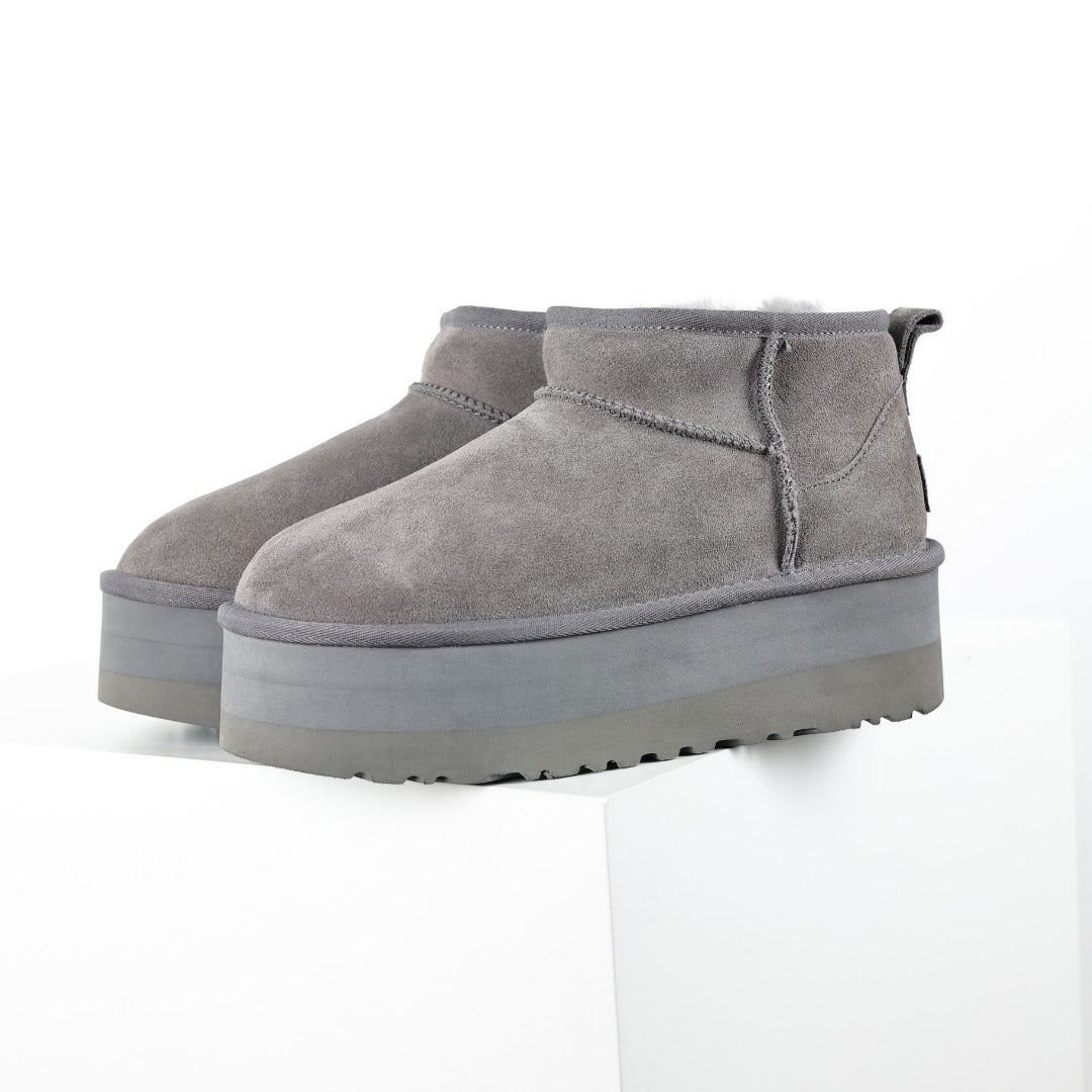 UGG Unisex Seasonal 5cm Platform Short Boots - Style 215588262 - view 1