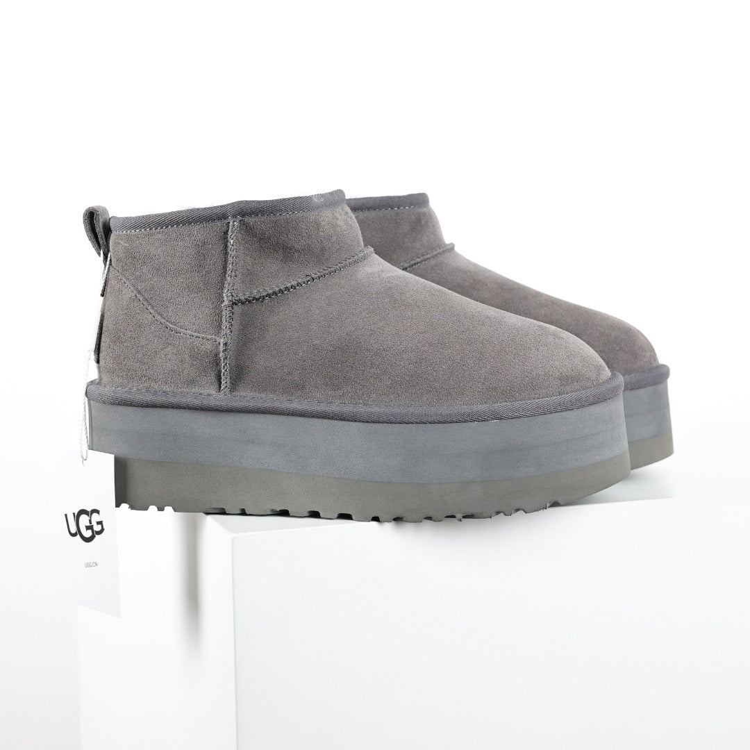 UGG Unisex Seasonal 5cm Platform Short Boots - Style 215588262 - view 3