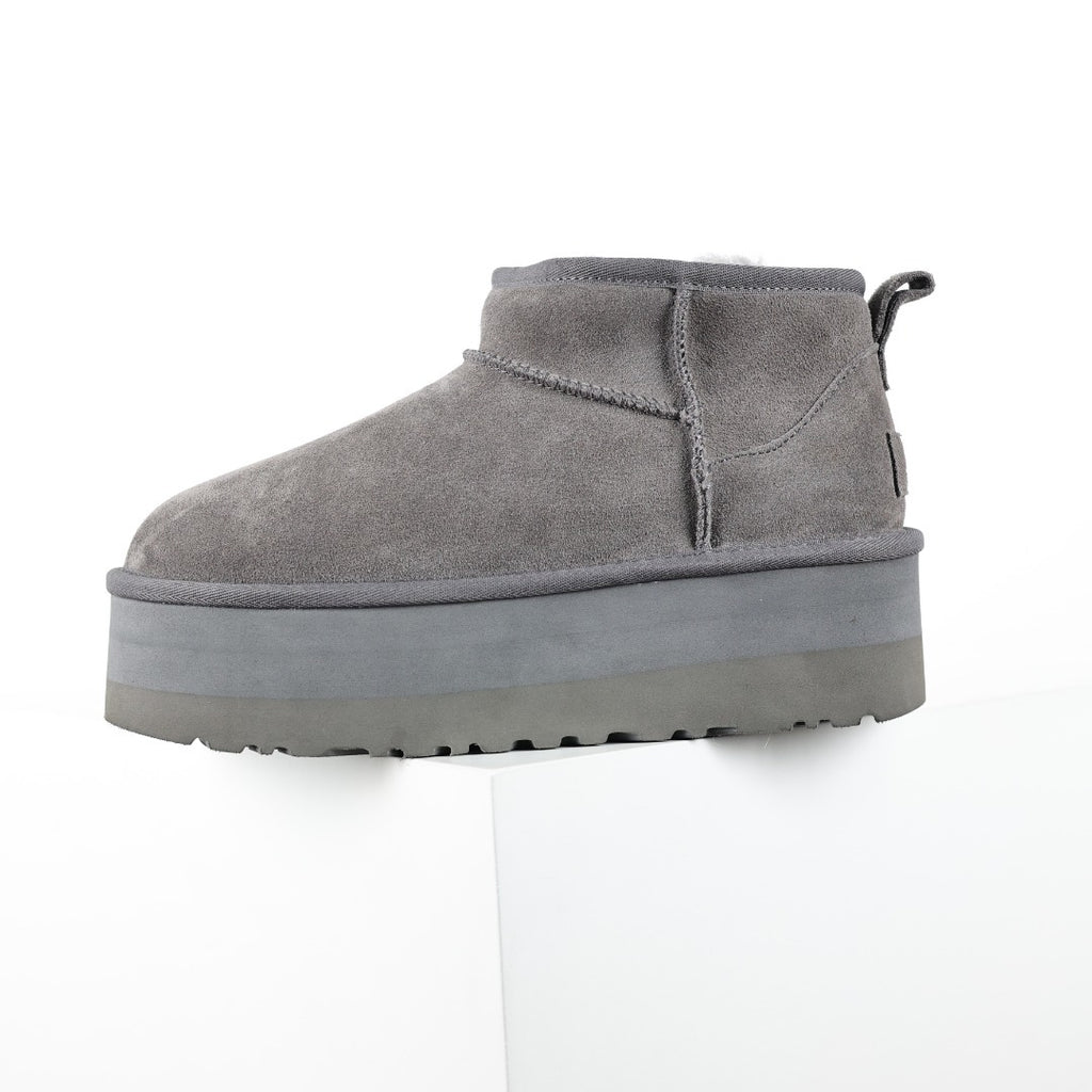 UGG Unisex Seasonal 5cm Platform Short Boots - Style 215588262 - view 9