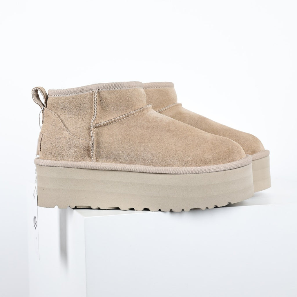 UGG Unisex Seasonal 5cm Platform Short Boots - Style 215588268 - view 3