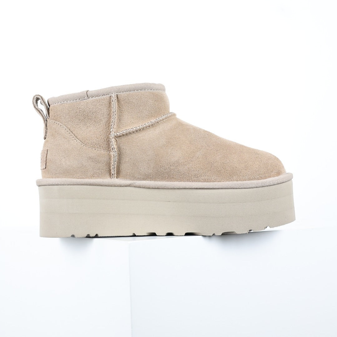 UGG Unisex Seasonal 5cm Platform Short Boots - Style 215588268 - view 7