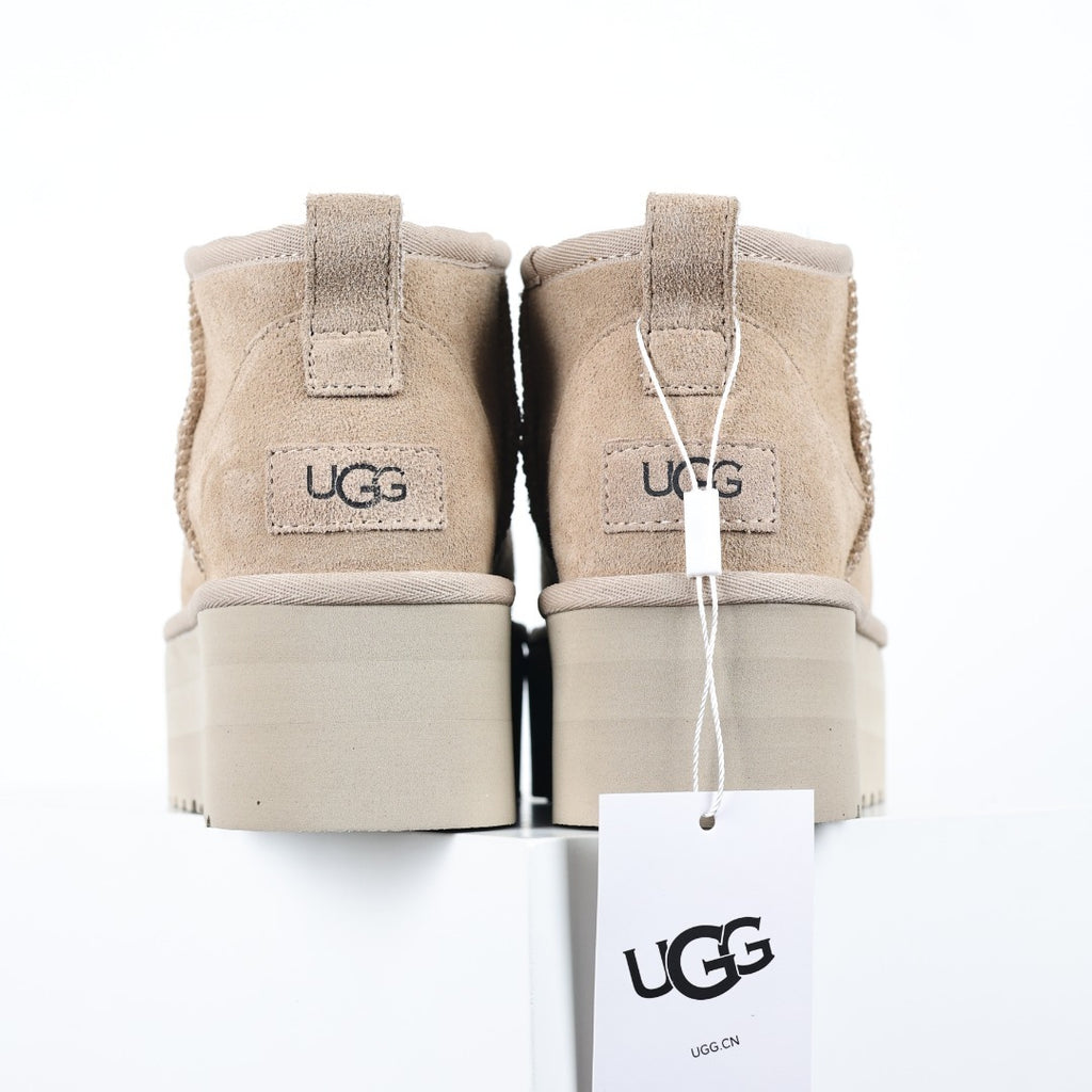 UGG Unisex Seasonal 5cm Platform Short Boots - Style 215588268 - view 8