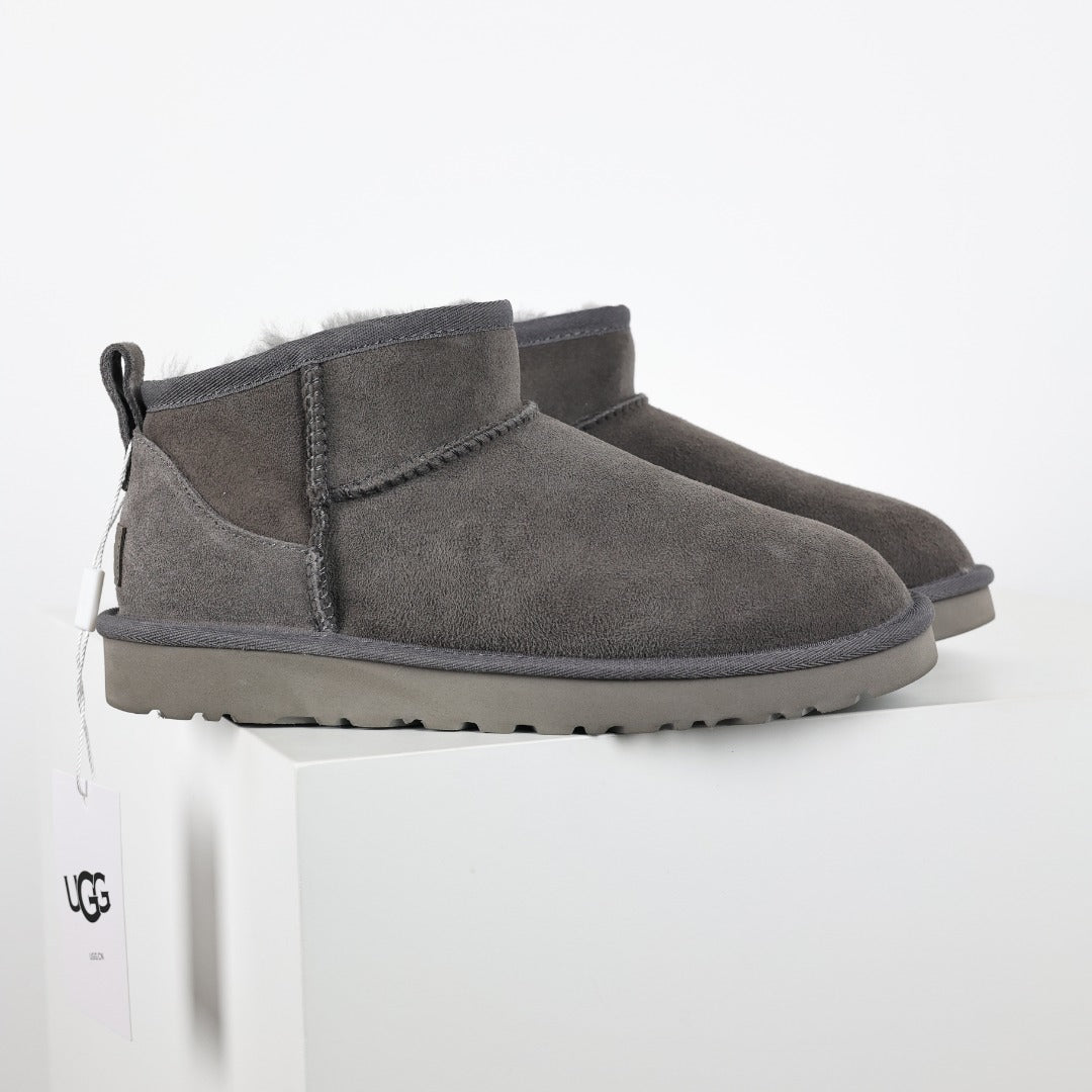 UGG Unisex Seasonal 1.5cm Platform Short Boots - Style 215588308 - view 3