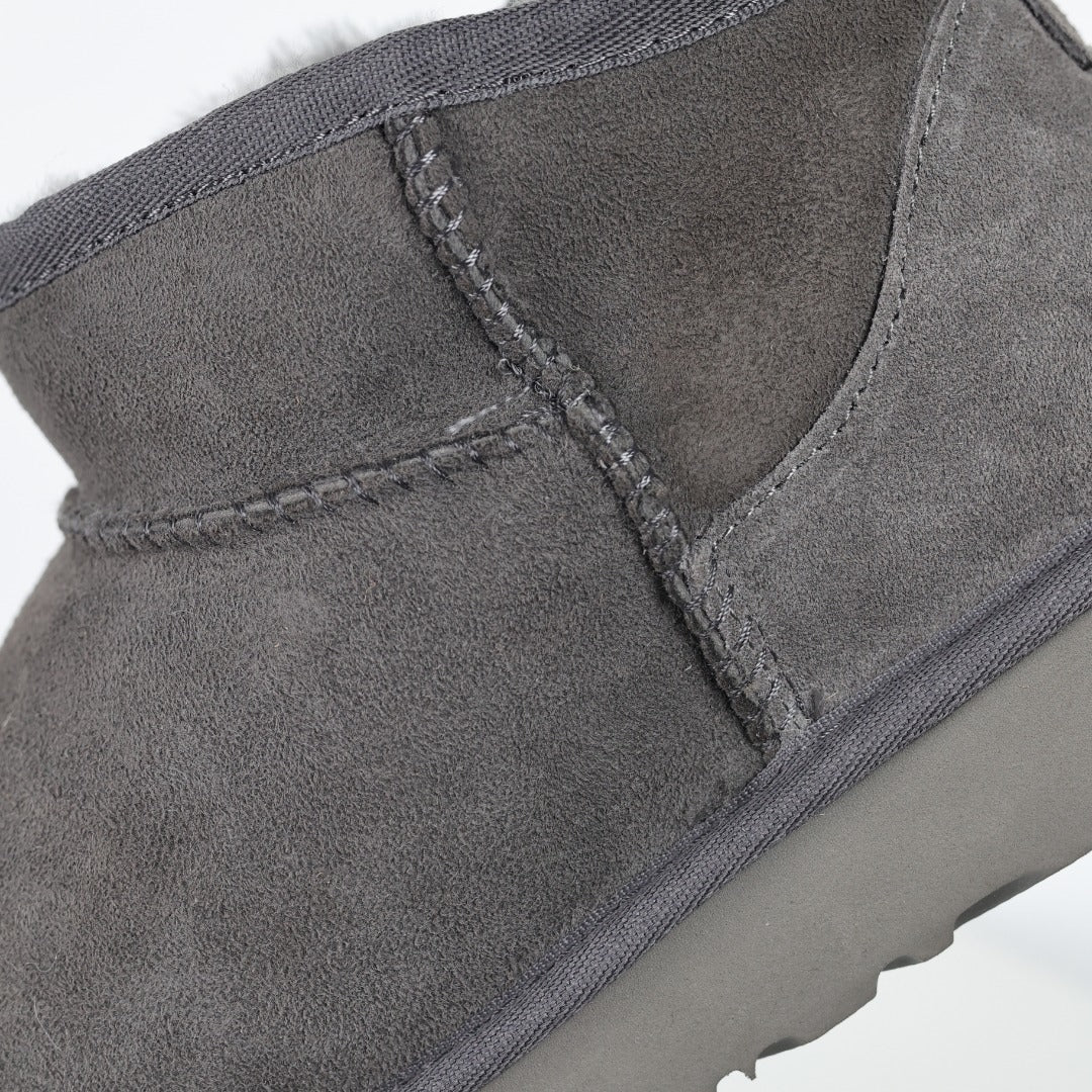 UGG Unisex Seasonal 1.5cm Platform Short Boots - Style 215588308 - view 6