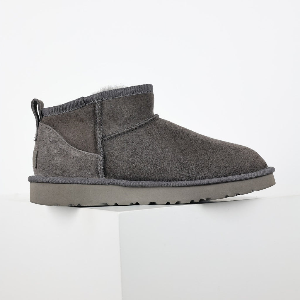 UGG Unisex Seasonal 1.5cm Platform Short Boots - Style 215588308 - view 7
