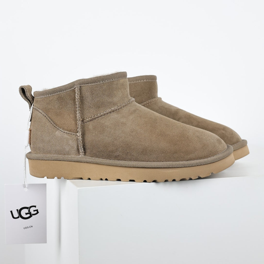 UGG Unisex Seasonal 1.5cm Platform Short Boots - Style 215588310 - view 3