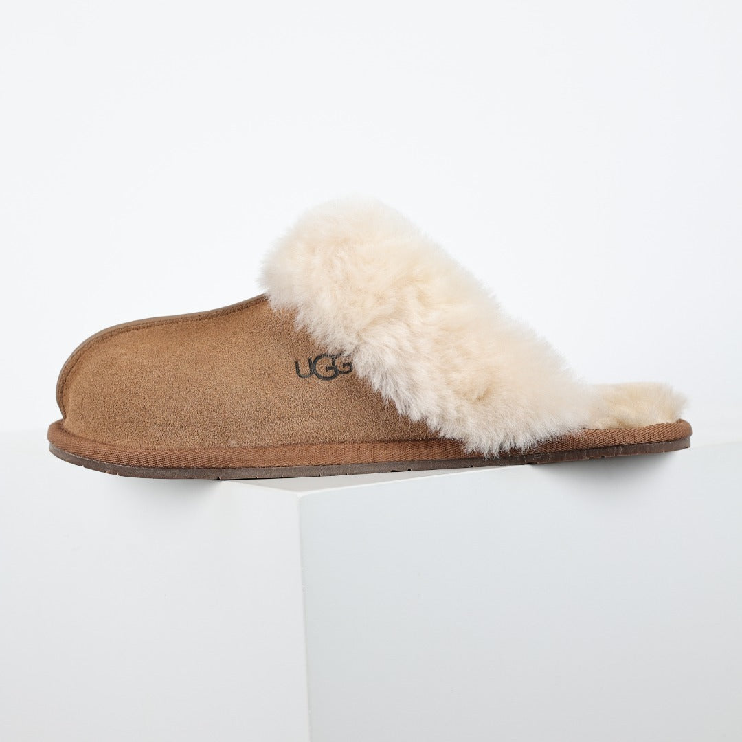UGG Women's Seasonal Winter Boots - Style 215588346 - view 9