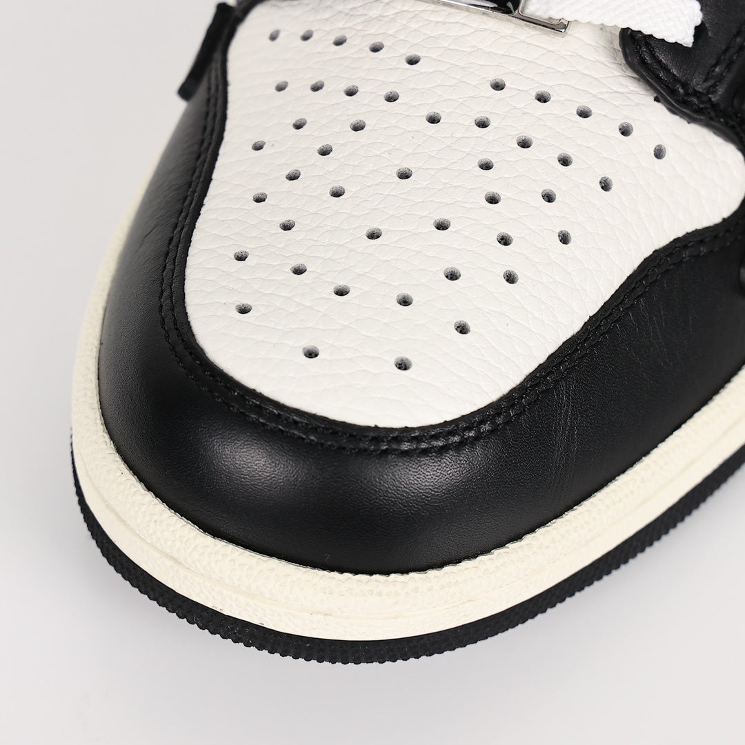AMIRI Unisex Seasonal Casual Sneakers - Style 215596036 - view 5