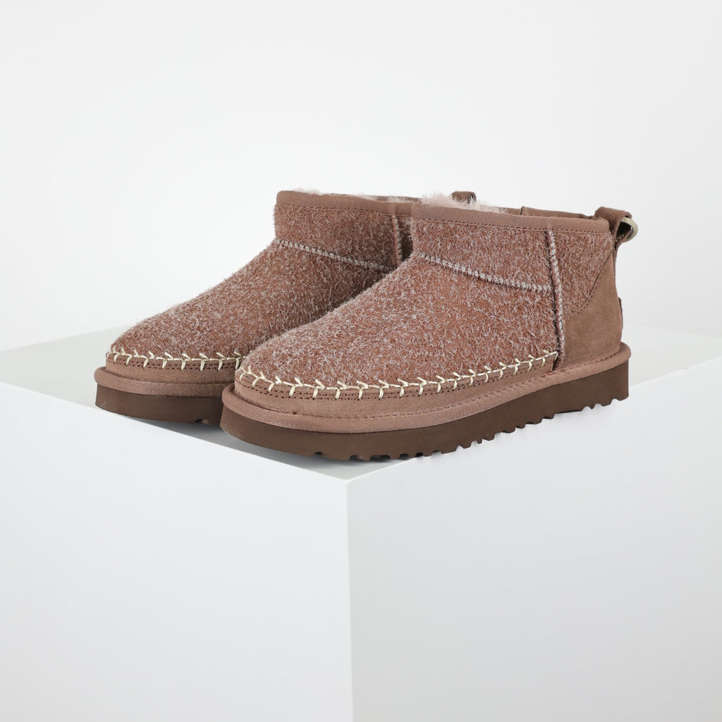 UGG Women's 1171538 Winter Boots - Style 235441492 - view 1
