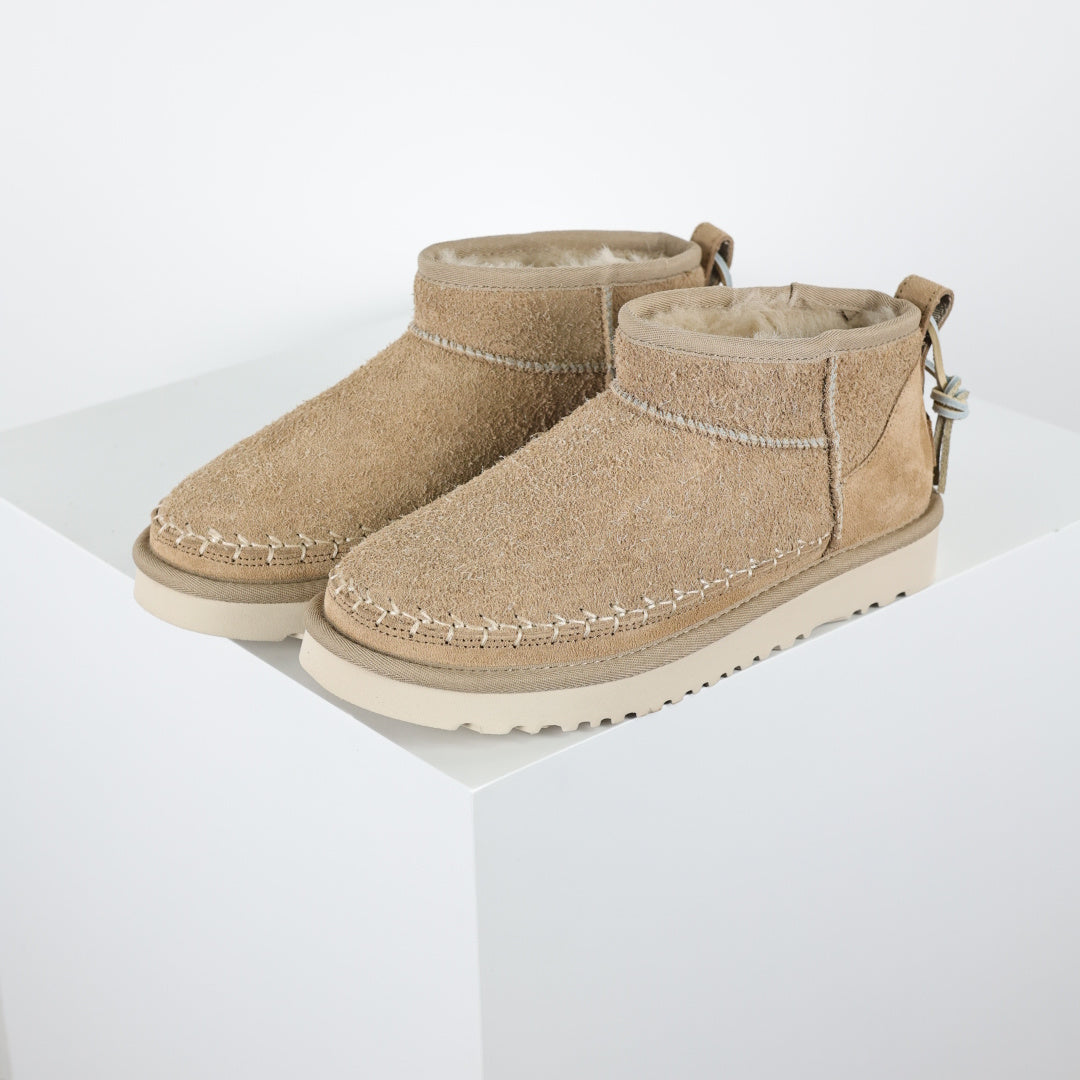 UGG Women's 1171538 Winter Boots - Style 235441497 - view 2