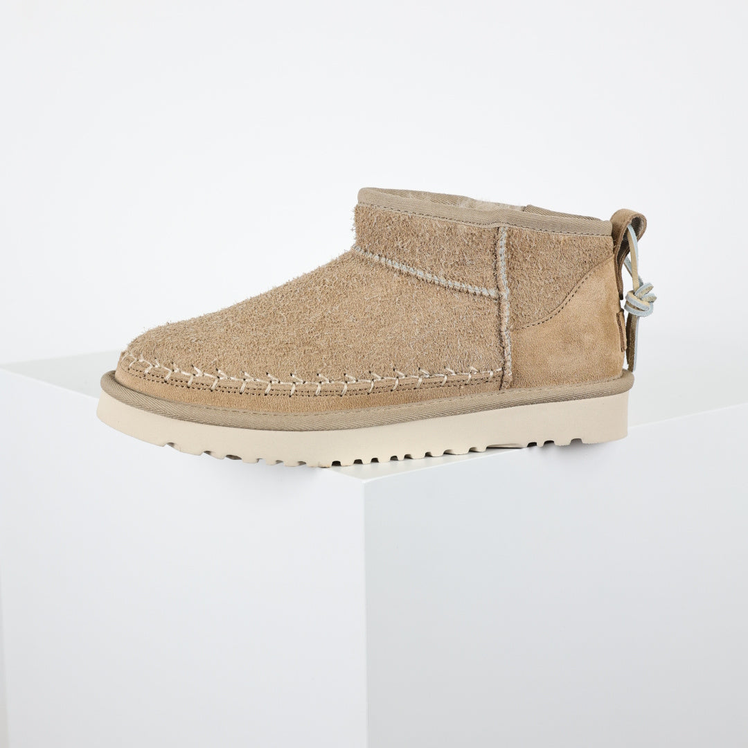 UGG Women's 1171538 Winter Boots - Style 235441497 - view 9