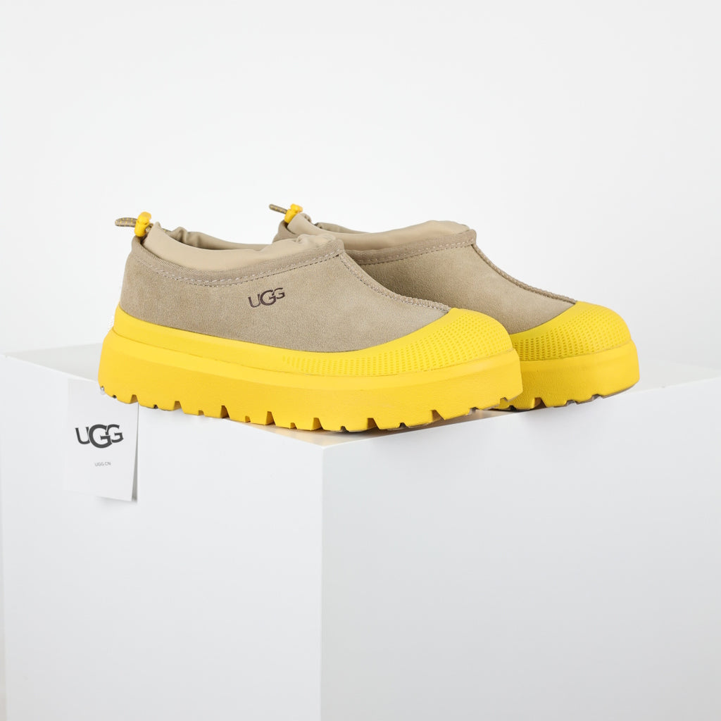 UGG Unisex Seasonal 4cm Platform Winter Boots - Style 235441828 - view 3