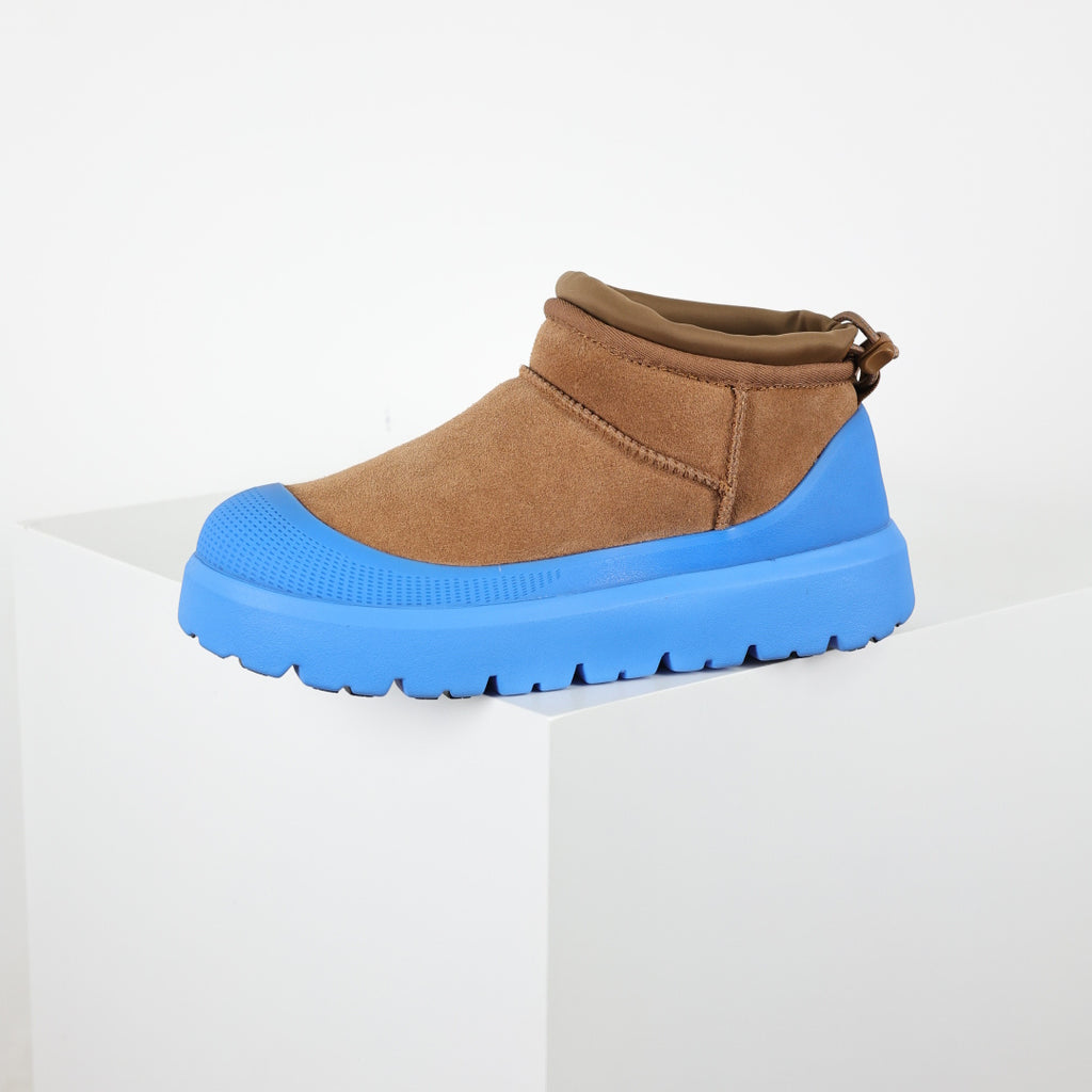 UGG Unisex Seasonal 4cm Platform Mid-Calf Boots - Style 235442262 - view 9
