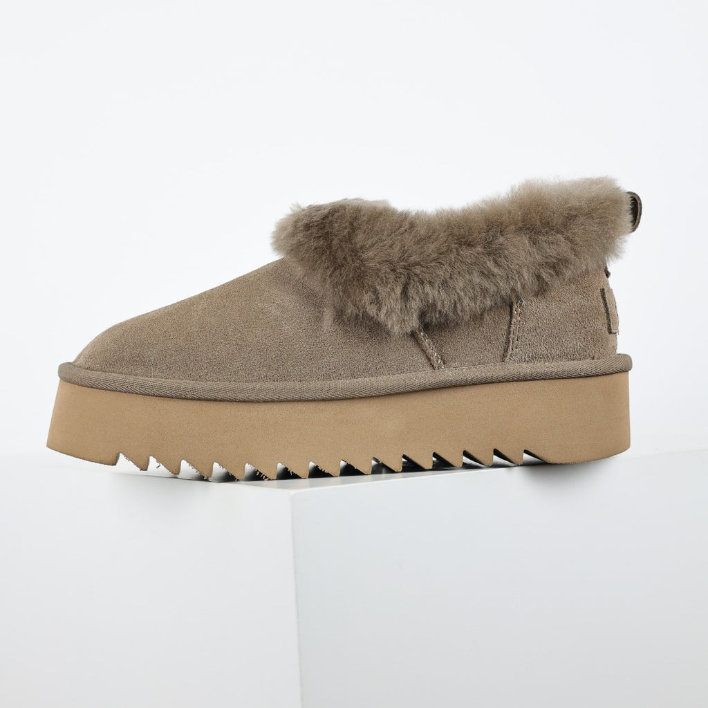 UGG Women's Seasonal 3cm Platform Winter Boots - Style 235443020 - view 9