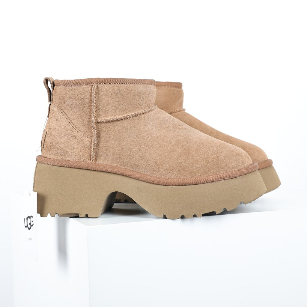 UGG Women's Seasonal 5cm Platform Short Boots - Style 235443744 - view 3