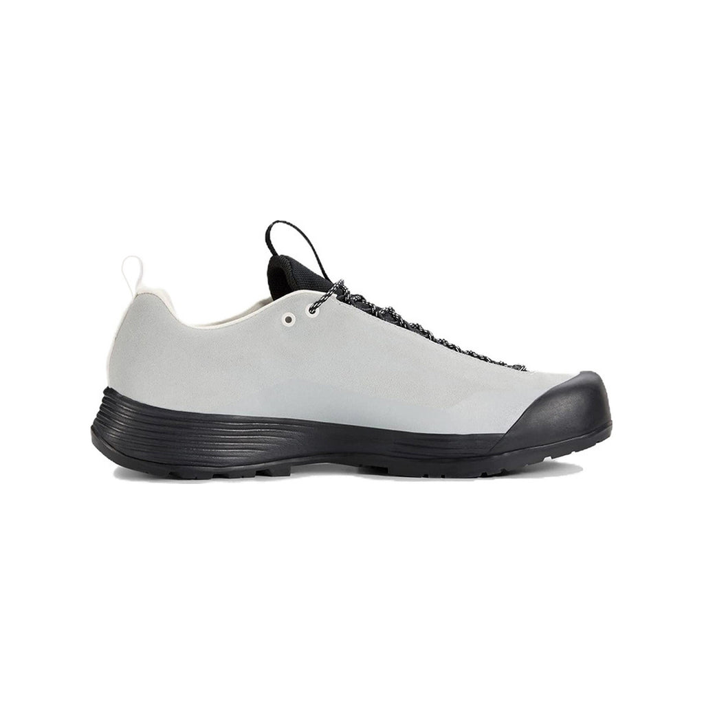 Arc'teryx Konseal FL 2 Men's Approach Shoes – White/Black (Glacier White / Black Sole)